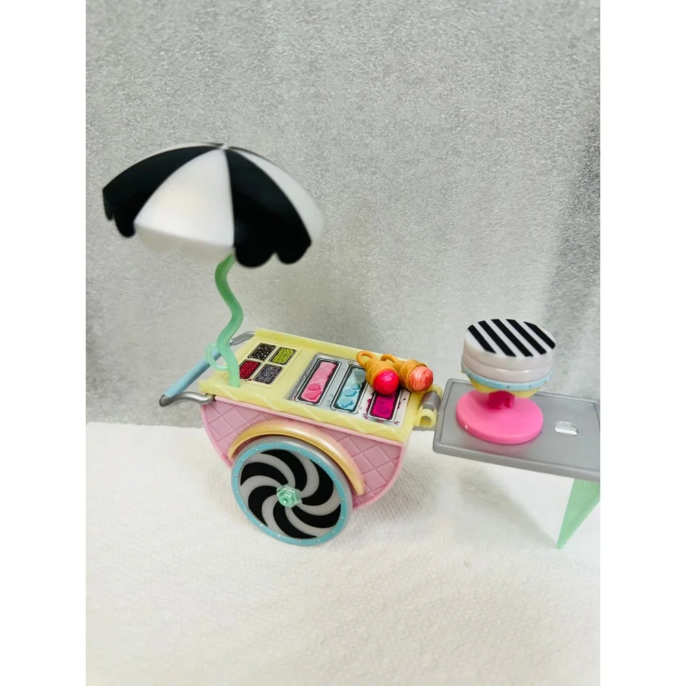 LOL Surprise Mini Sweet‎ Treats Ice Cream Cart Playset with Accessories